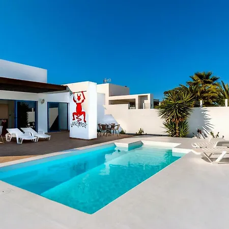Modern & Bright With Separate Studio - El Guanche Villa Playa Blanca (Lanzarote)
