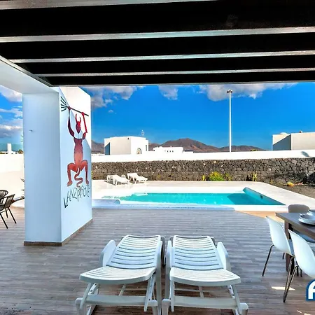Modern & Bright With Separate Studio - El Guanche Villa *