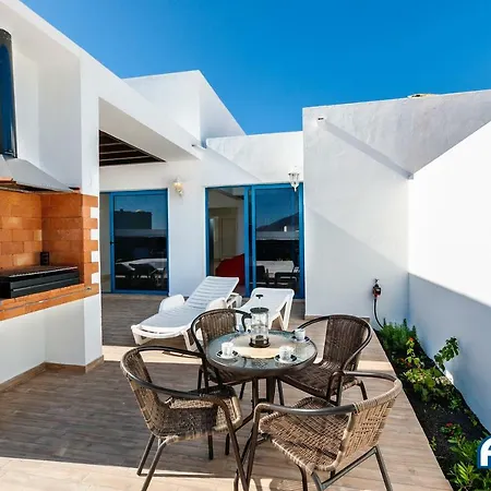 Villa Modern & Bright With Separate Studio - El Guanche Playa Blanca (Lanzarote)