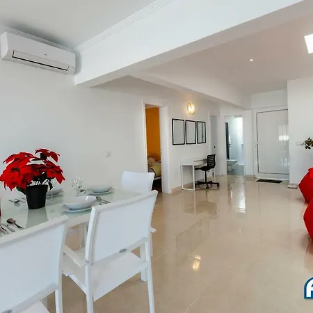 Modern & Bright With Separate Studio - El Guanche Villa Playa Blanca (Lanzarote)